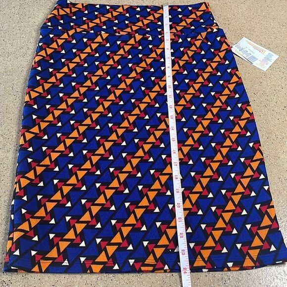 New LuLaRoe Cassie Pencil Skirt Geometric Print sz S - Picture 7 of 7
